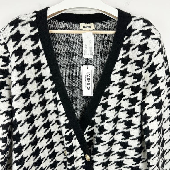 Black and White Houndstooth Sweater - Picture 6 of 15